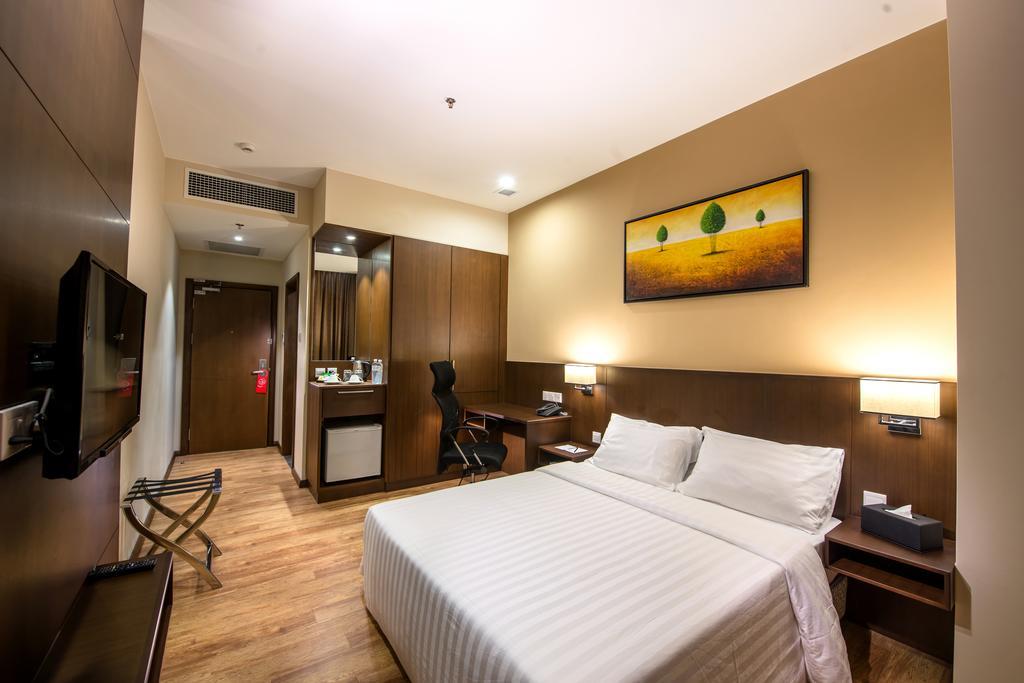 Keoja Hotel Kuala Belait Exterior photo