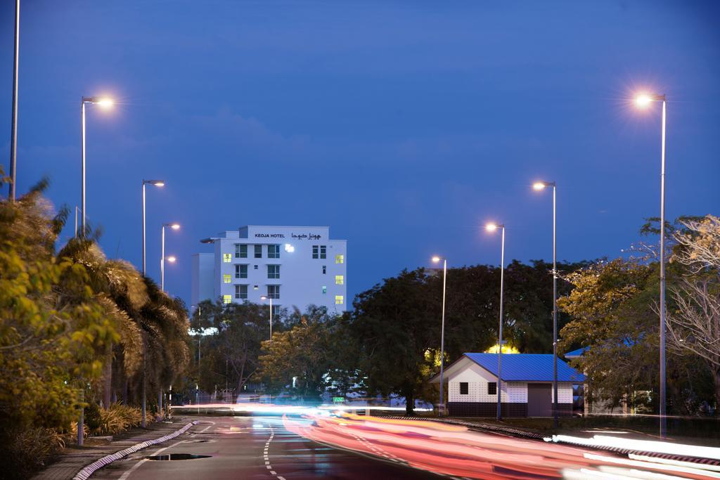 Keoja Hotel Kuala Belait Exterior photo