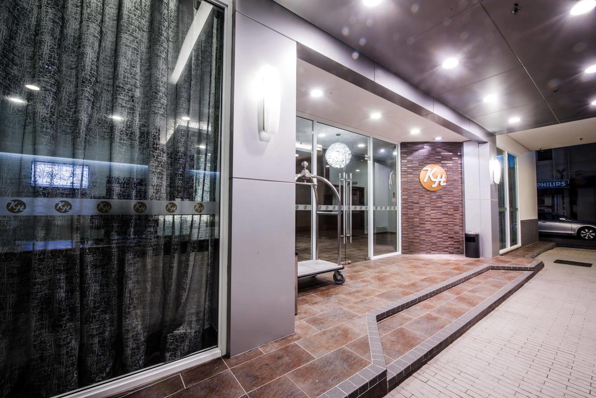 Keoja Hotel Kuala Belait Exterior photo